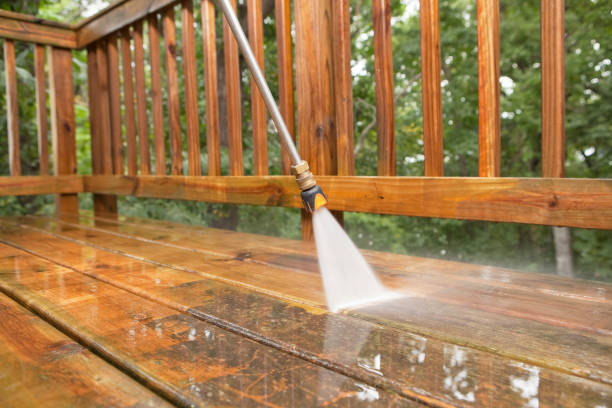 Best Deck and Patio Pressure Washing in Kewaunee, WI